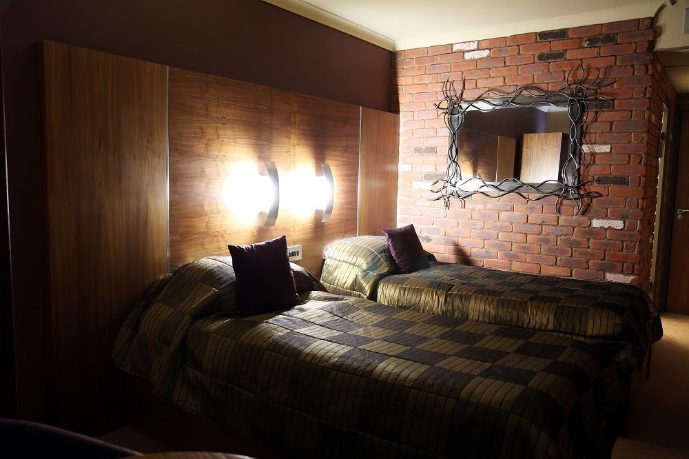 The Crown Hotel Bawtry-Doncaster Esterno foto